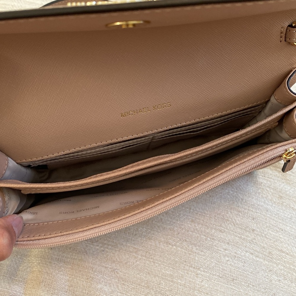 Lightly Used, Like New Condition - image 6